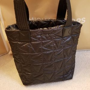 Michael Kors Tote 9"×7.5"xH11"×Top15"